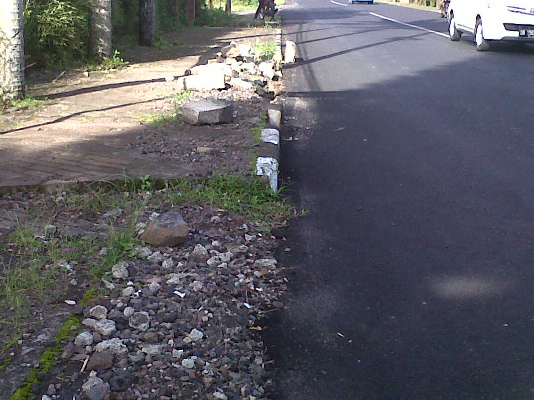Proyek Jalan Tomohon-Kawangkoan Disorot